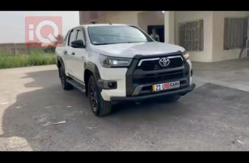 تويوتا هايلوكس